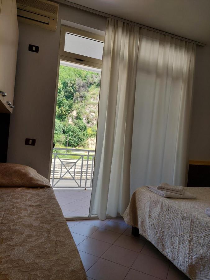 Hotel Nacional Durres Luaran gambar