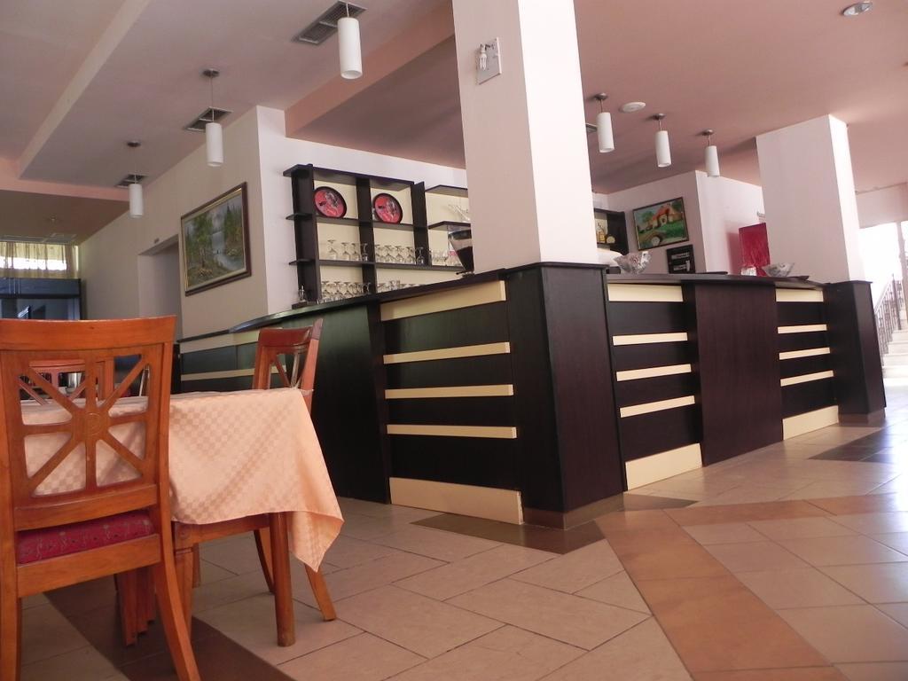 Hotel Nacional Durres Luaran gambar