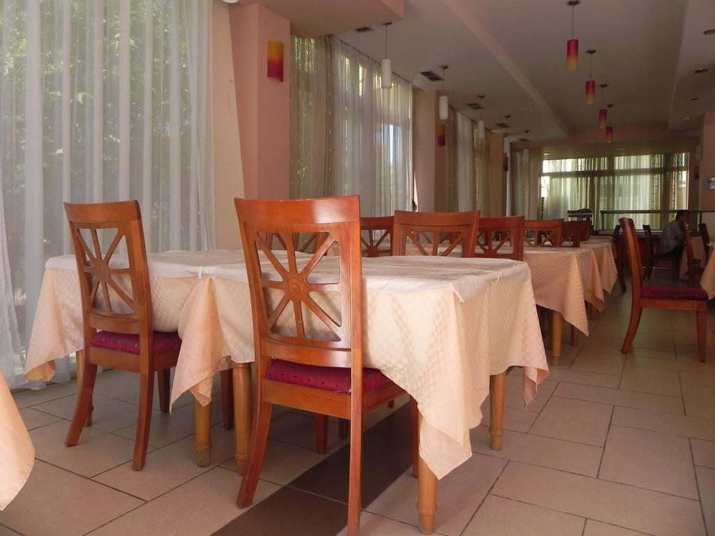 Hotel Nacional Durres Luaran gambar