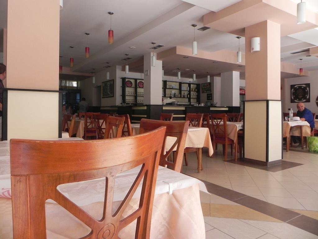 Hotel Nacional Durres Luaran gambar